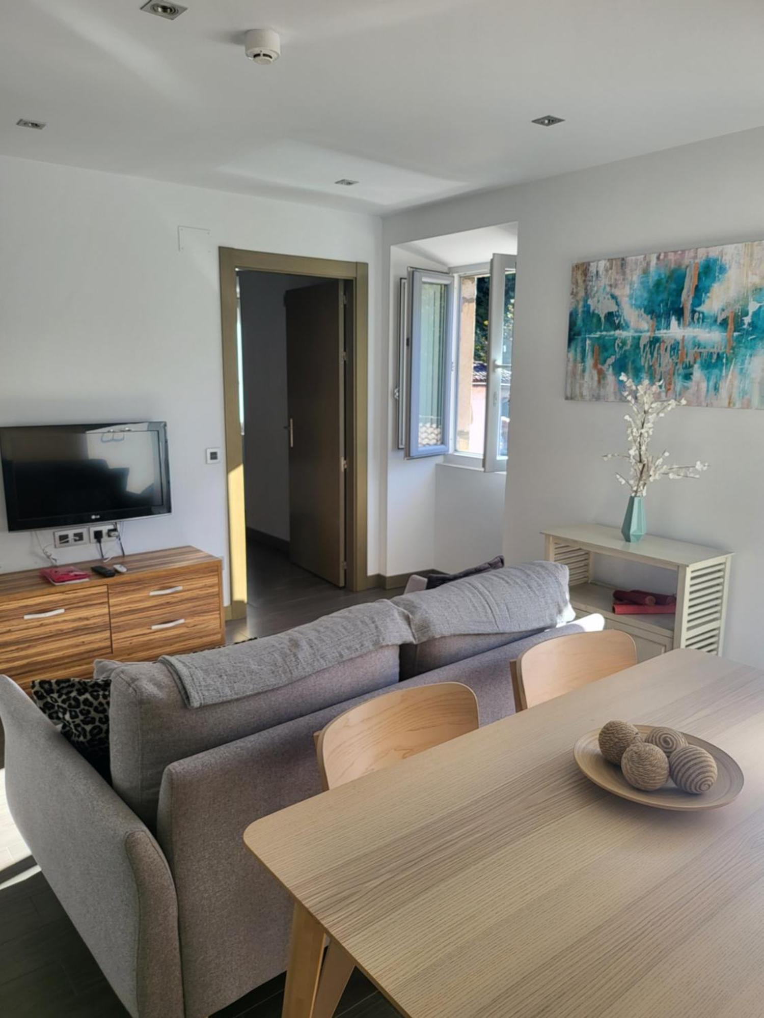 Tresanea Apartamentos Ituren Eksteriør billede